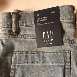 Gap Shorts